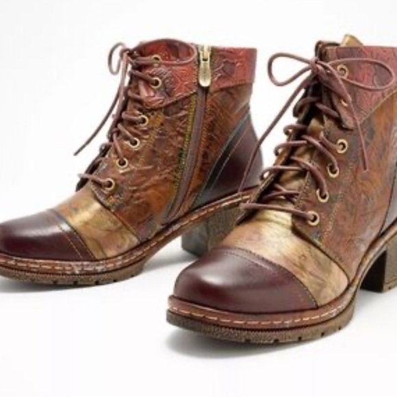 L'ATISTE Multicolor Lace Up Boots Embossed genuine leather multi tone